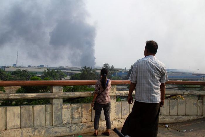 nhà máy Trung Quốc bị đốt phá